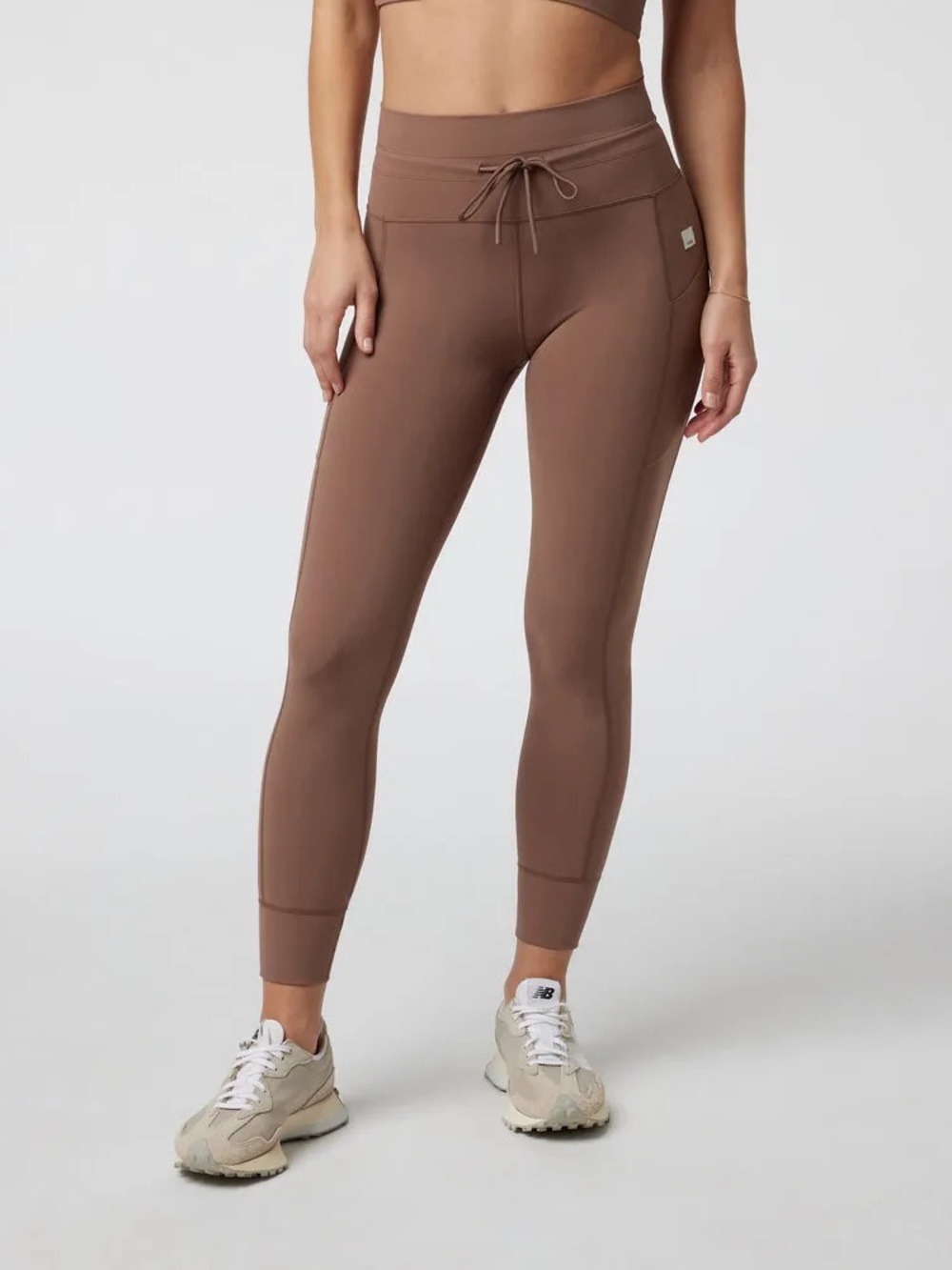Vuori High-Waist Brown Performance Leggings with Drawstring